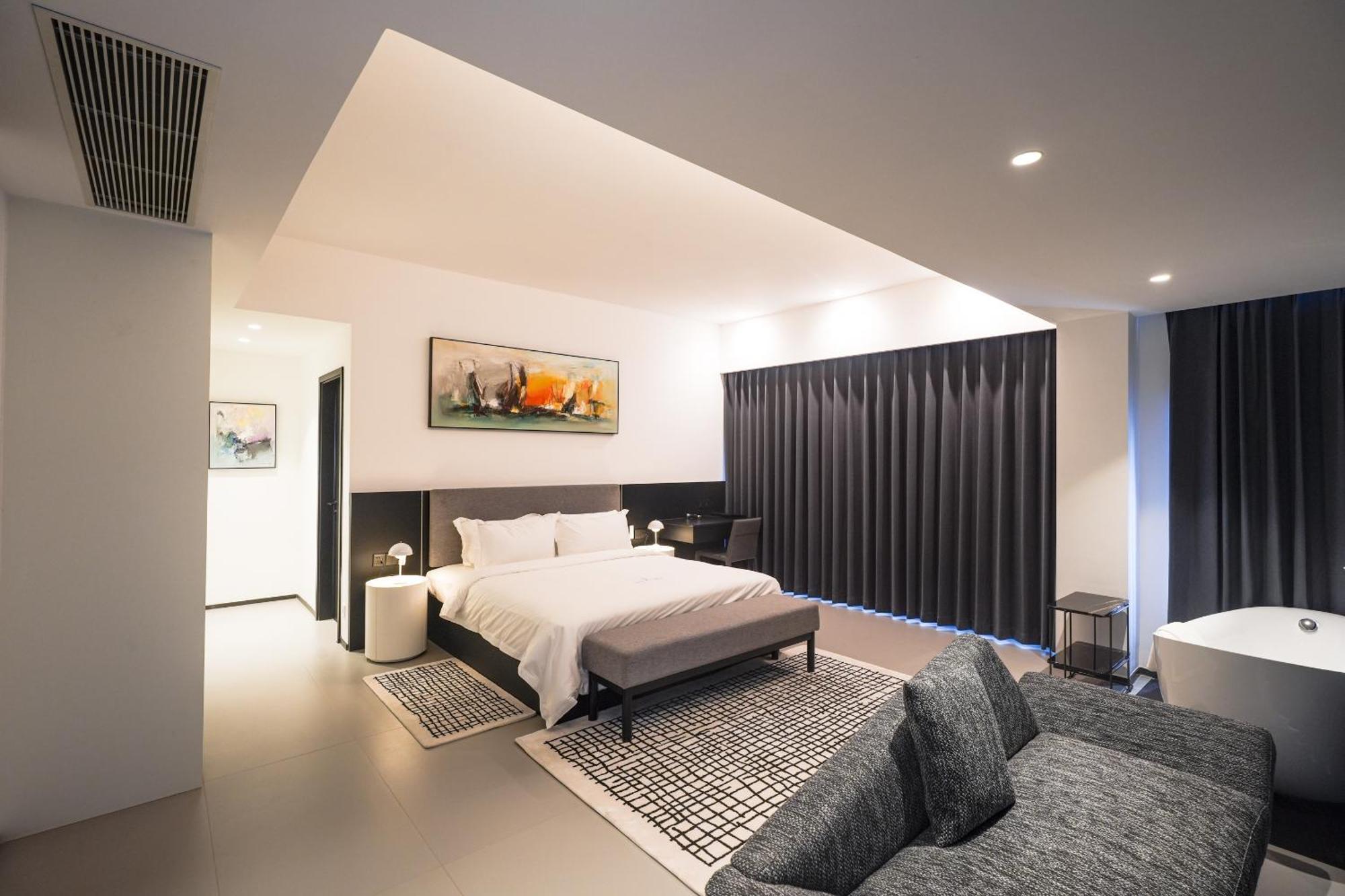 One Riviera Hotel And Residences Ban Souanmone ภายนอก รูปภาพ