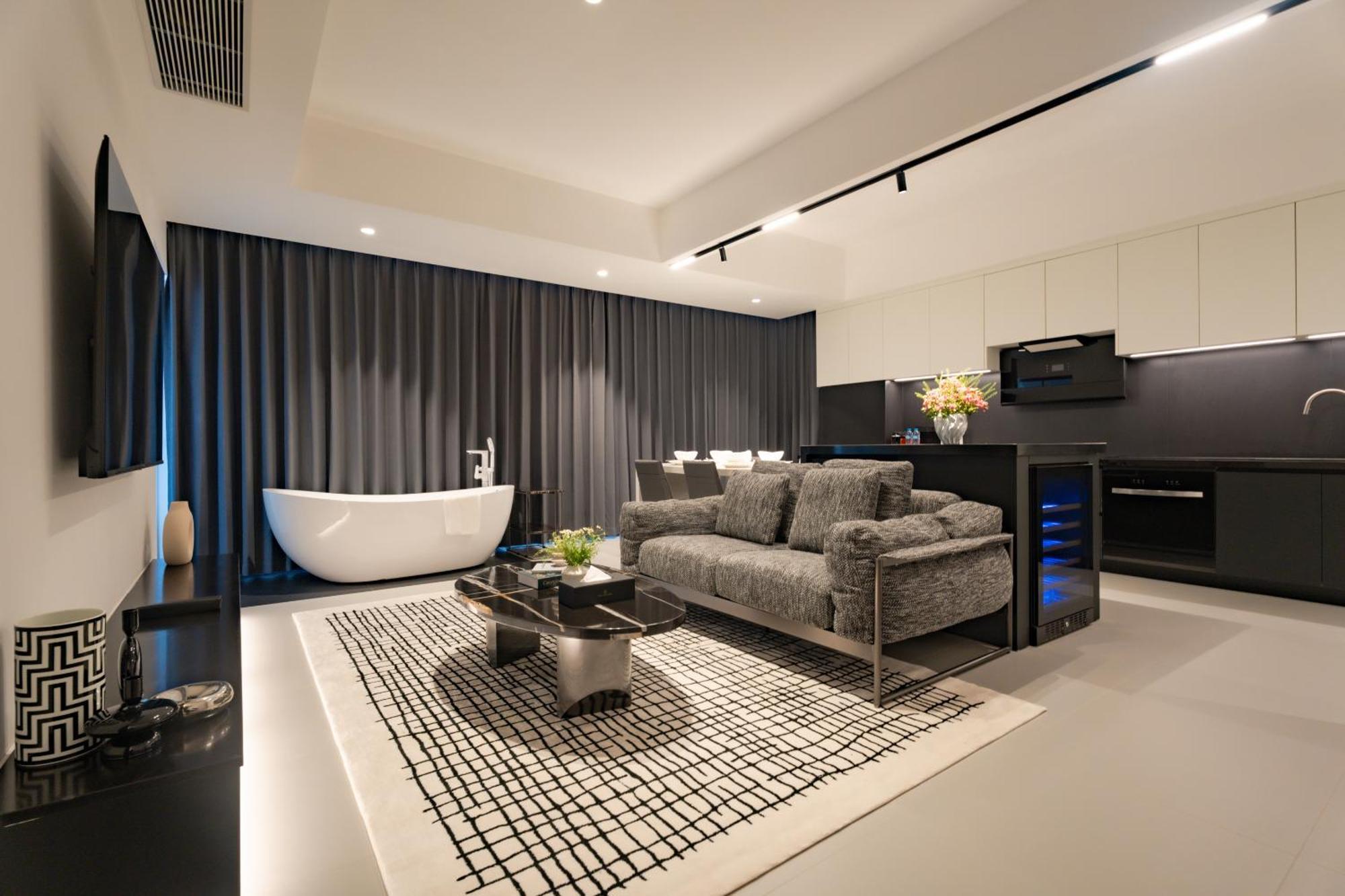 One Riviera Hotel And Residences Ban Souanmone ภายนอก รูปภาพ
