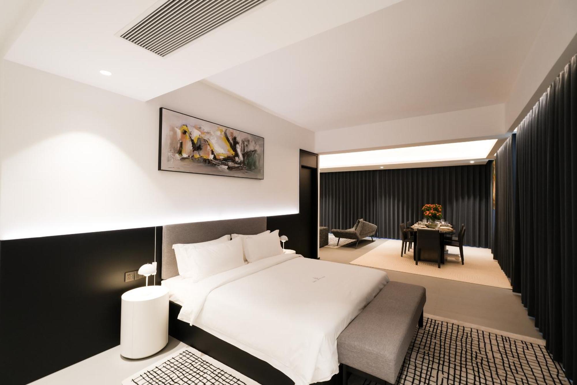 One Riviera Hotel And Residences Ban Souanmone ภายนอก รูปภาพ